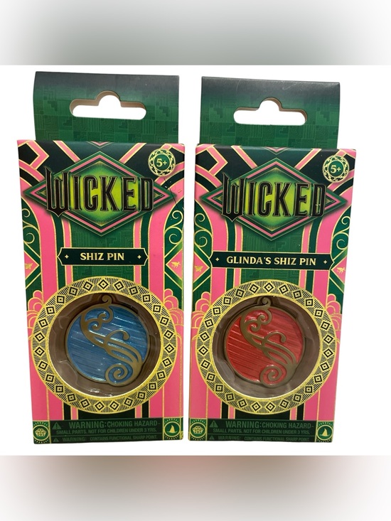 Universal Other - Wicked - Glinda’s Shiz Pin & Shiz Pin